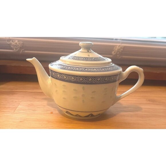 Tienshan Rice Grain Teapot With Blue Pattern - Picture 2 of 9
